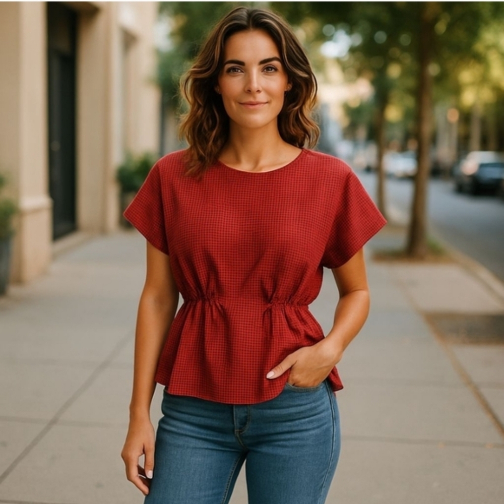 AKRIS Perforared Red Peplum Waist Short Sleeve Top